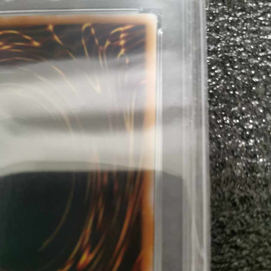 Blue-Eyes White Dragon Ultimate Rare Relief psa9