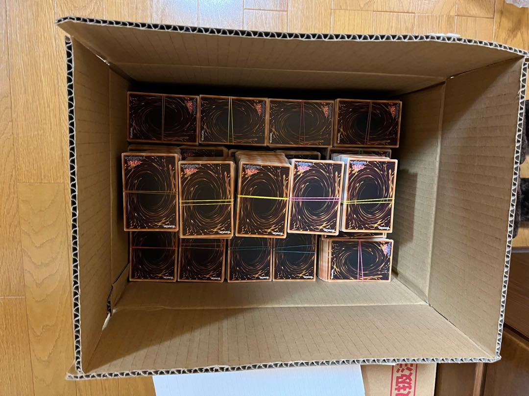 Yu-Gi-Oh! 10,000 cards sold in bulk