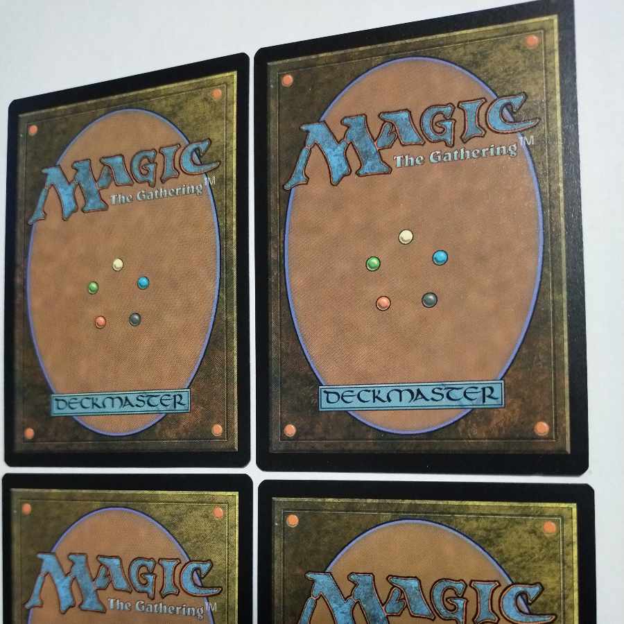 MTG Seasoned Dungeoneer English, 4 in stock.