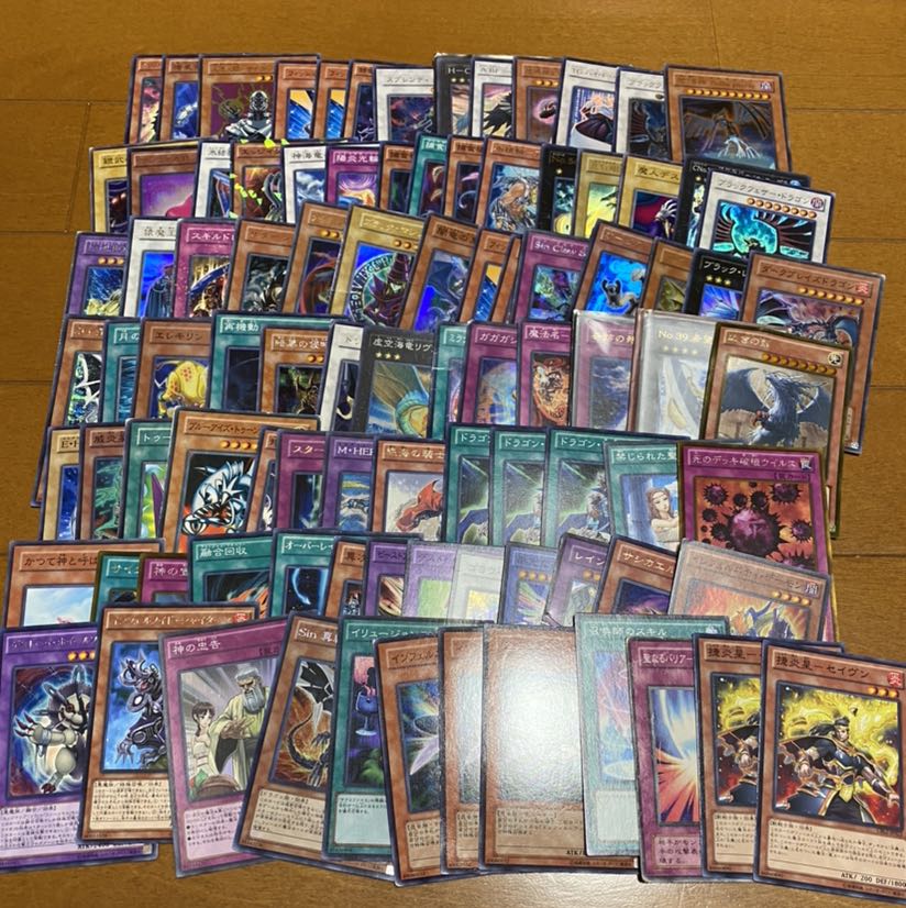 遊戯王　約3000枚まとめ売り