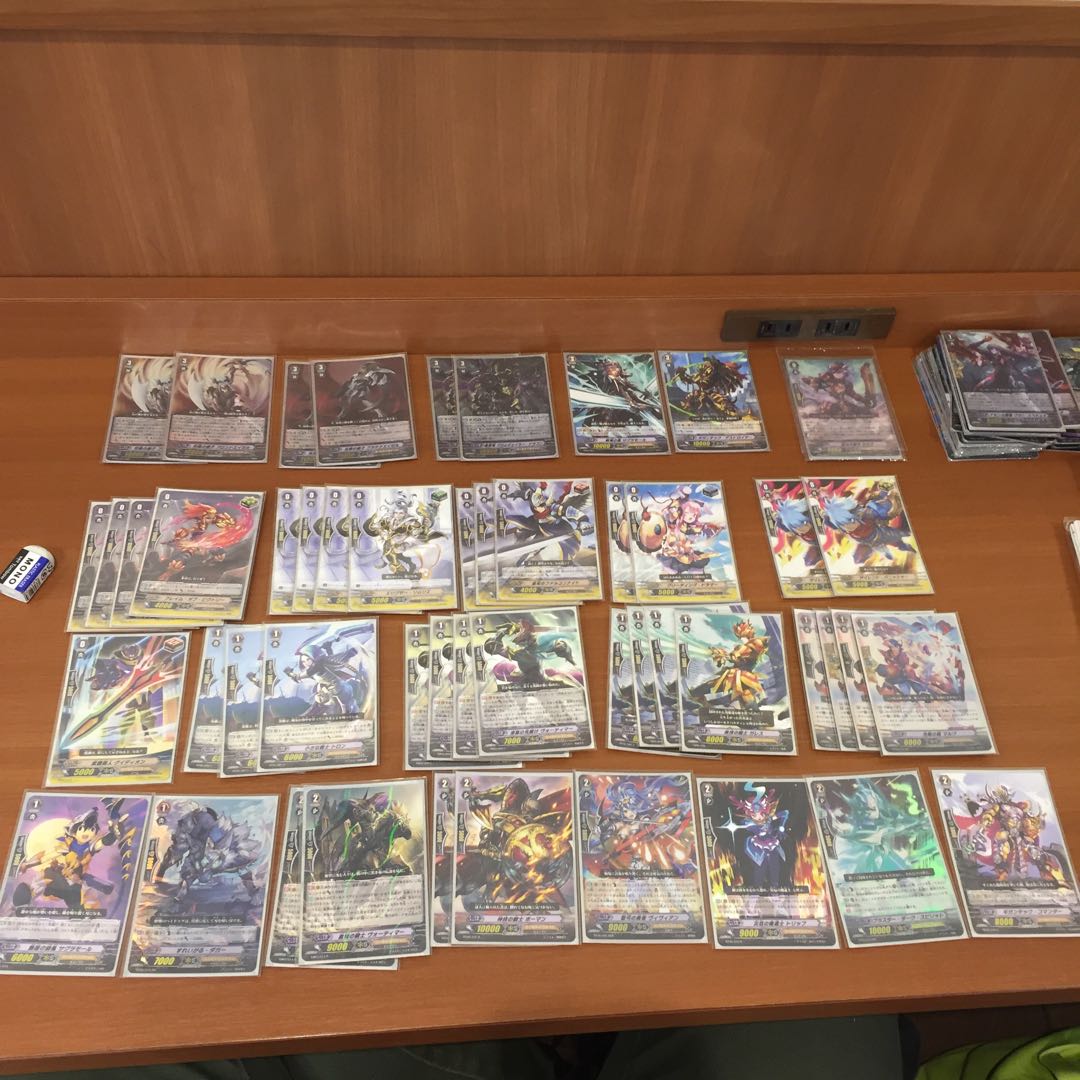 ゴールドパラディン