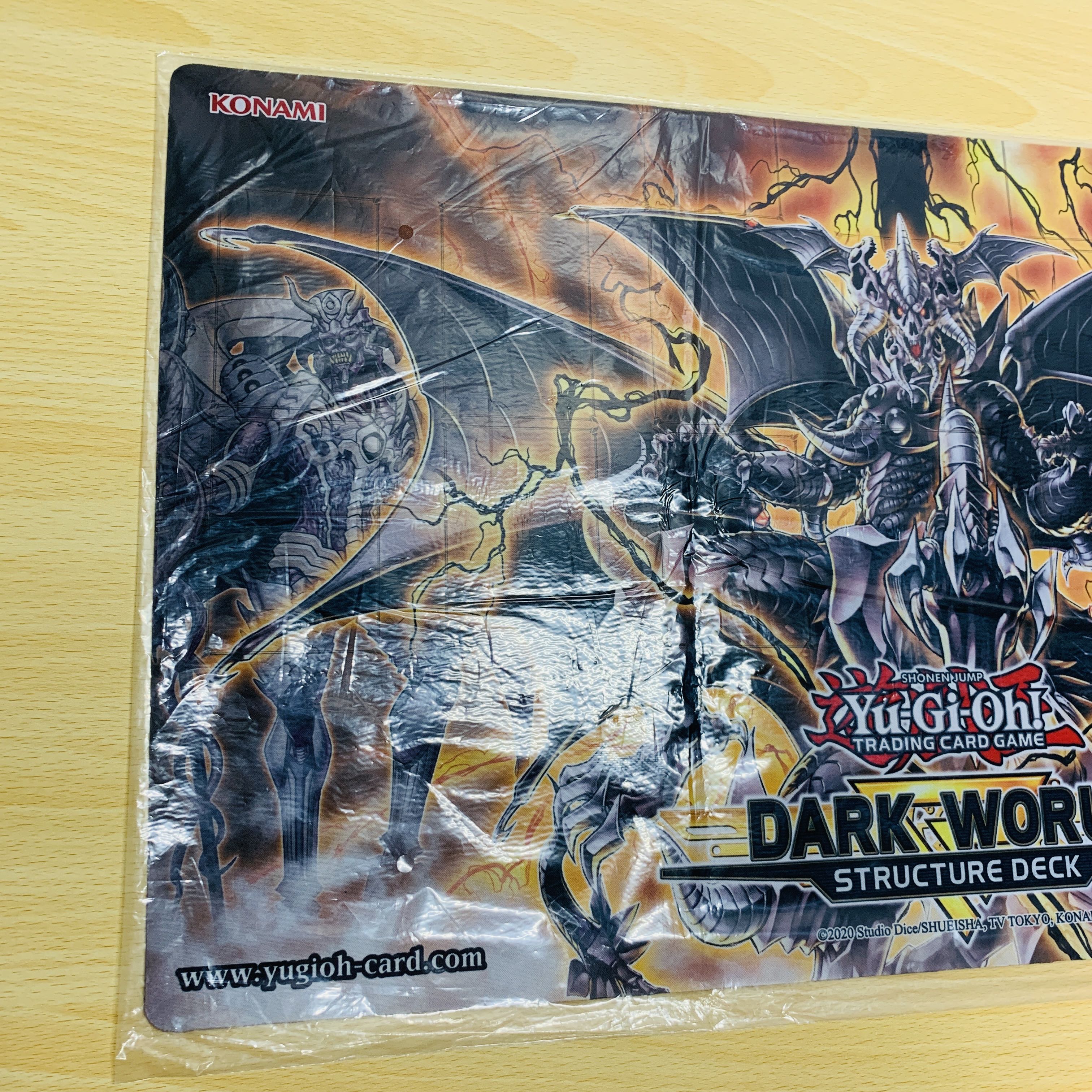 遊戯王 暗黒界の龍神グラファ　スリーブ＆プレイマット 遊戯王暗黒界の龍神 グラファ スリーブ&プレイマット