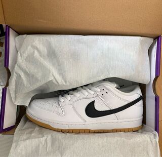 ナイキ SB ダンク ロー プロ "ホワイト/ブラック/ガム/ライトブラウン" CD2563-101 27.5cm