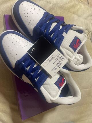 ナイキ SB ダンク ロー "ロサンゼルス ドジャース" ディープ ロイヤル ブルー/ホワイトスポーツ レッドガム ライト ブラウン DO9395-400 27.5cm