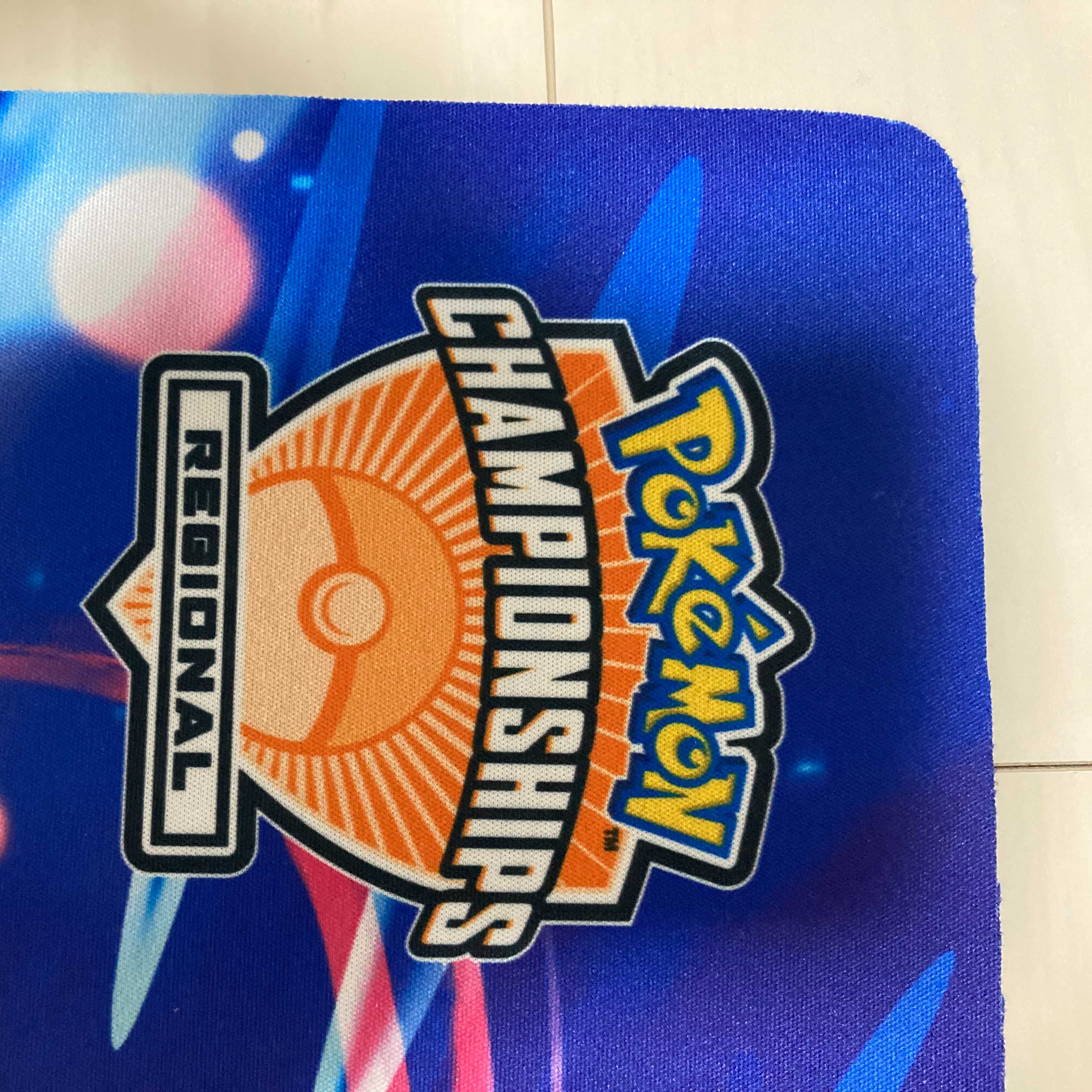 ポケモンカード 海外公式プレイマット Mythical Mania ポケモンカード 海外公式プレイマット Mythical Mania