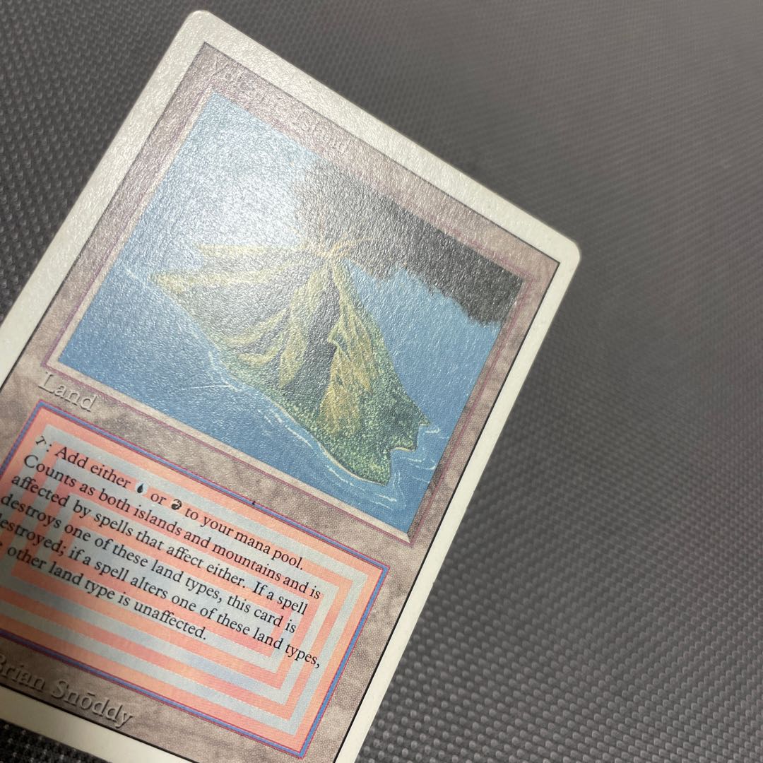 Volcanic Island デュアルランド 1枚