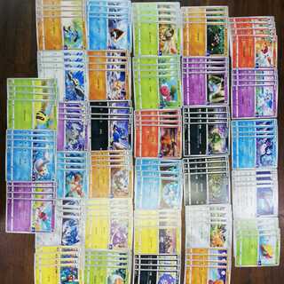 Instant sale Pokémon cards, 128 promo cards set, 32 types x 4 cards each, summary monsters. 30枚