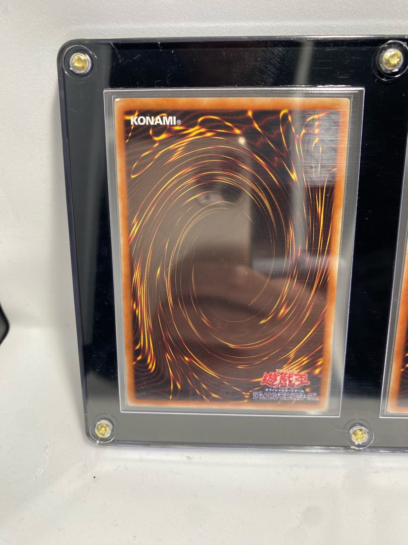 Beautiful] Blue-Eyes White Dragon Red-Eyes Black Dragon Black Magician Holographic