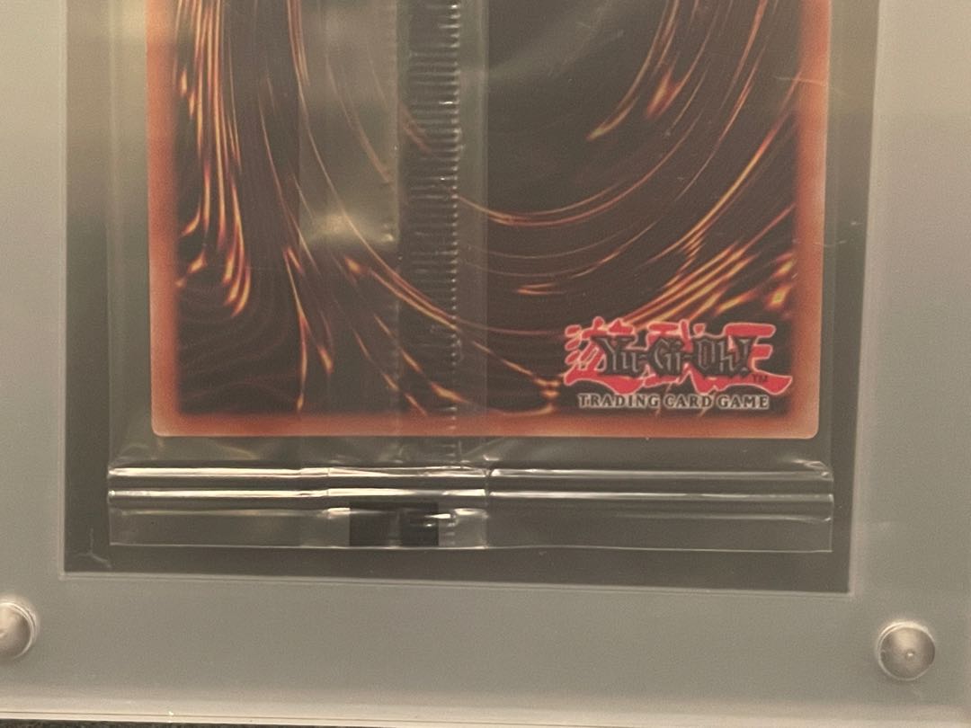 Bullseye Blue-Eyes Alternative White Dragon North American edition, unopened