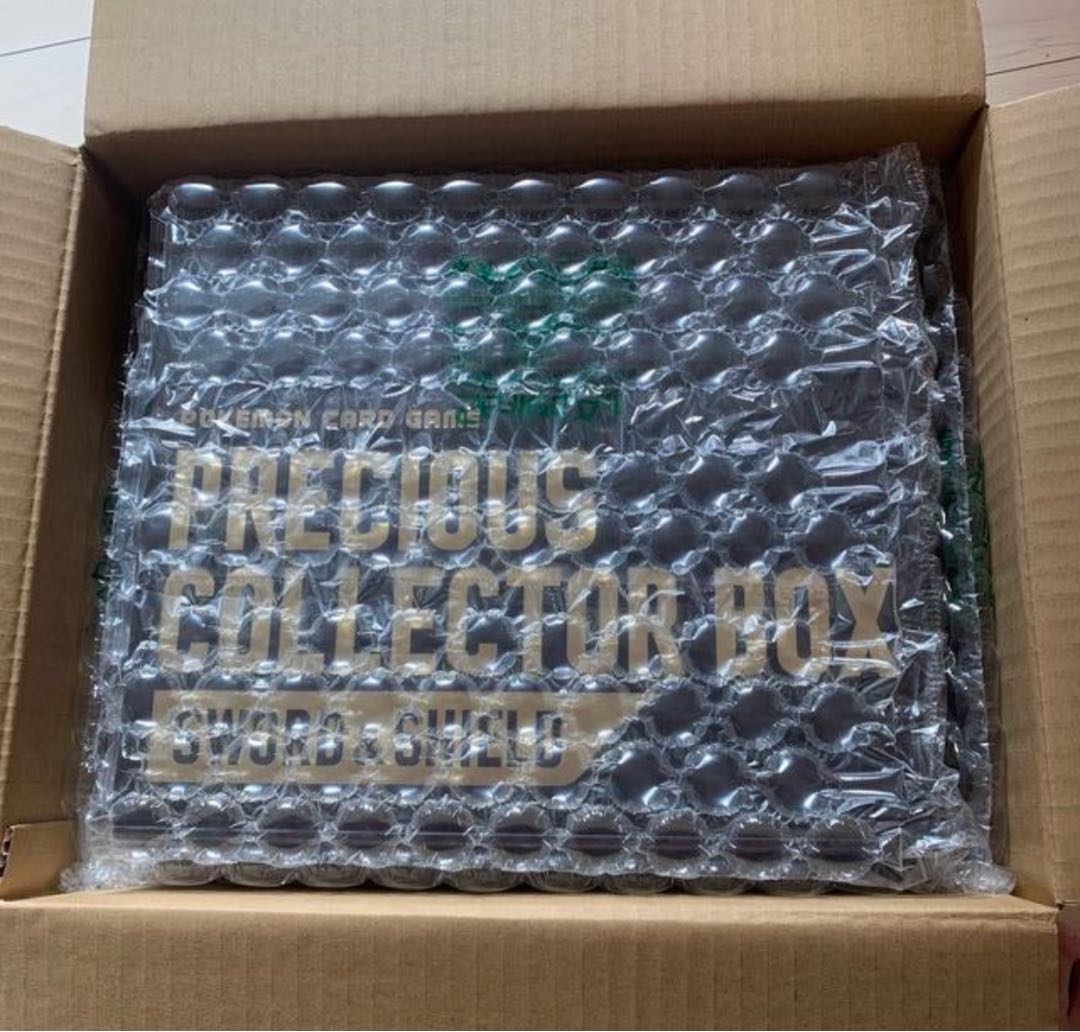 Precious Collector Box Pokémon Card Pikachu