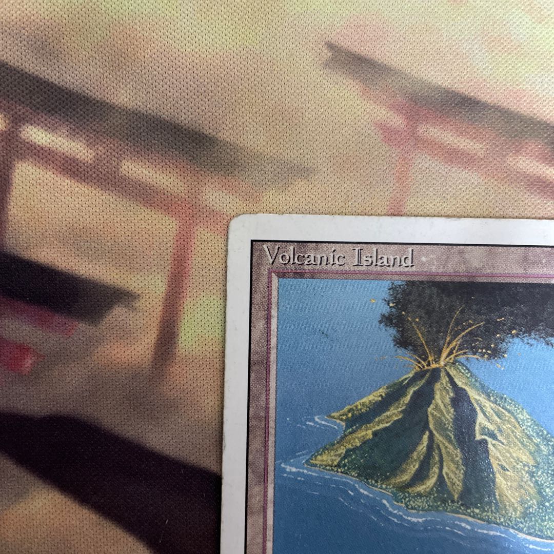 Volcanic Island デュアルランド 1枚