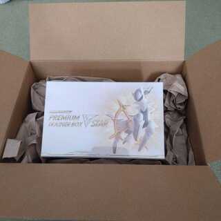 New] Pokéka Sword & Shield Premium Trainer Box VSTAR