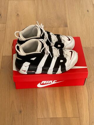 ナイキ エア モア アップテンポ "ホワイト/ブラック/ユニバーシティレッド"(2020) 26.5cm