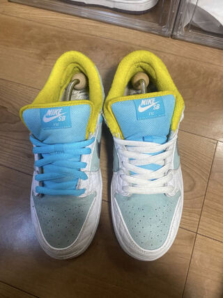 Ftc × ナイキ SB ダンク ロー プロ "銭湯" ホワイト/ラグーン パルスメタリック シルバースピード イエロー DH7687-400 27.5cm