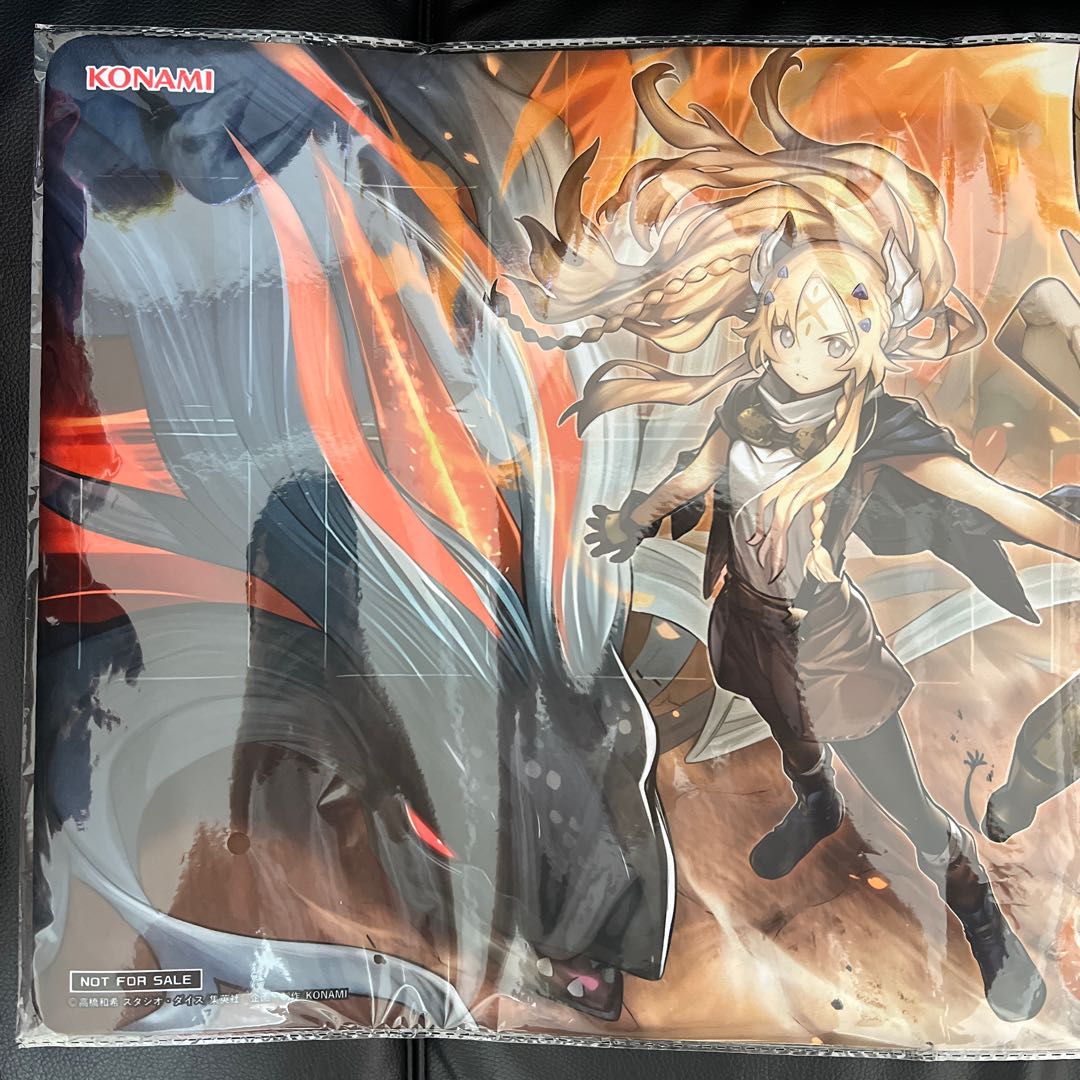 遊戯王　白の聖女エクレシア　プレイマット（公式） 遊戯王 白の聖女エクレシア プレイマット（公式）