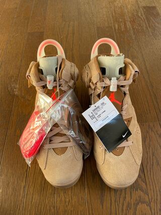 トラヴィス・スコット × ナイキ エアジョーダン6 "ブリティッシュカーキ" 25cm
