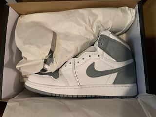 Nike GS Air Jordan 1 High OG "Stealth "Nike GS Air Jordan 1 High OG "Stealth" 24.5cm