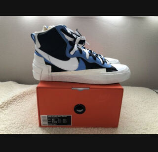 ナイキ ブレザー ミッド/サカイ ブラック/ホワイト/ユニバーシティーブルー BV0072-001 30cm