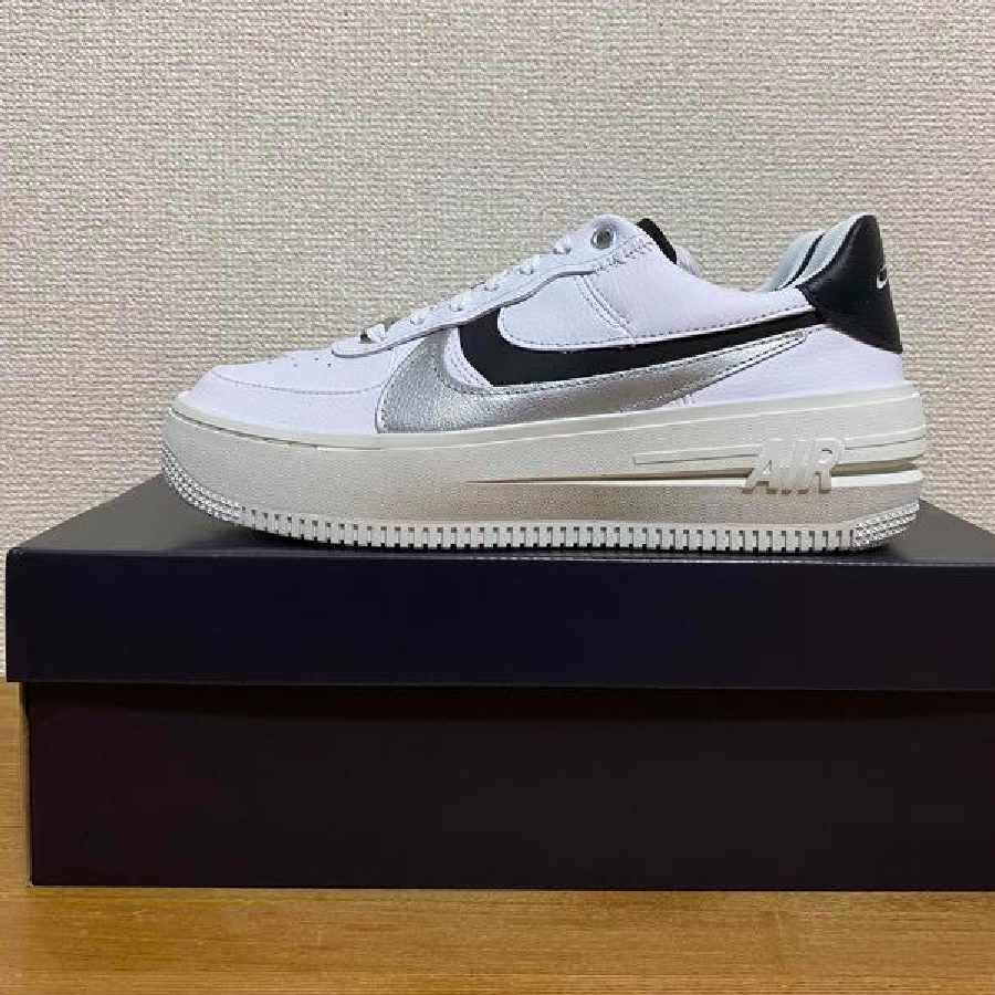 ナイキ エアフォース1 プラットフォーム 24.5cm