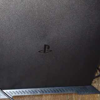 ps4 CUH2200A　全バラ売りソフトとコントローラ付き
