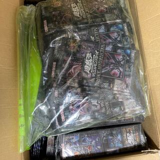 Prismatic Art Collection, new, unopened, 200 packs. 1枚