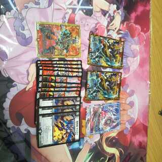 5000GT×2と、墓地ソースのパーツ