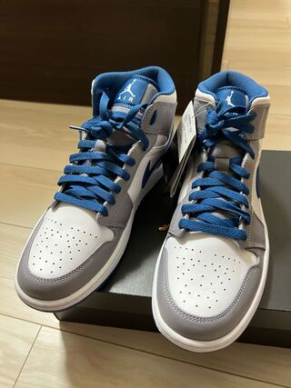 ナイキ エアジョーダン1 ミッド "トゥルーブルー" セメントグレー/トゥルーブルー/ホワイト DQ8426-014 27.5cm