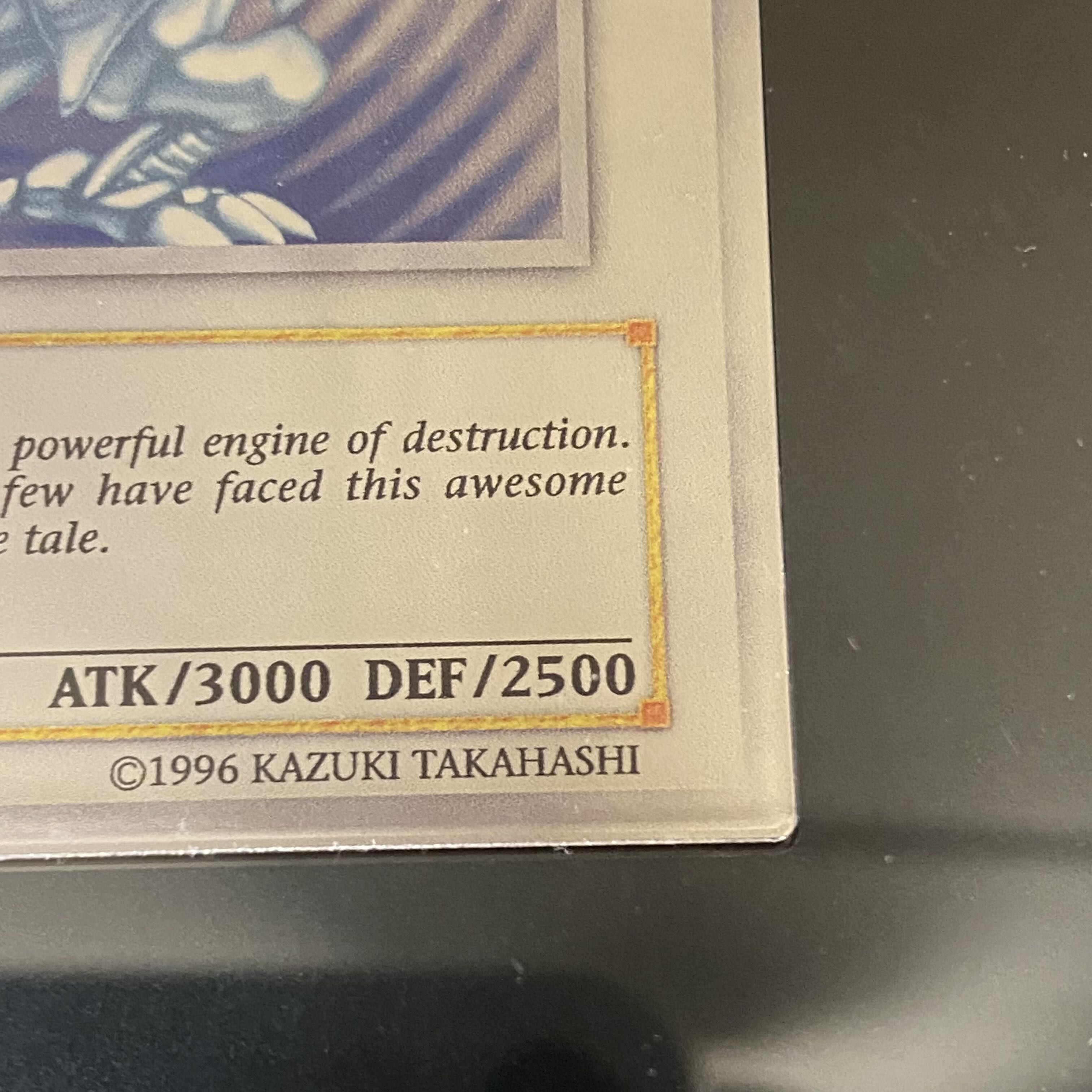 No,292EU Platinum Blue-Eyes White Dragon complete with accessories Platinum Blue-Eyes White Dragon
