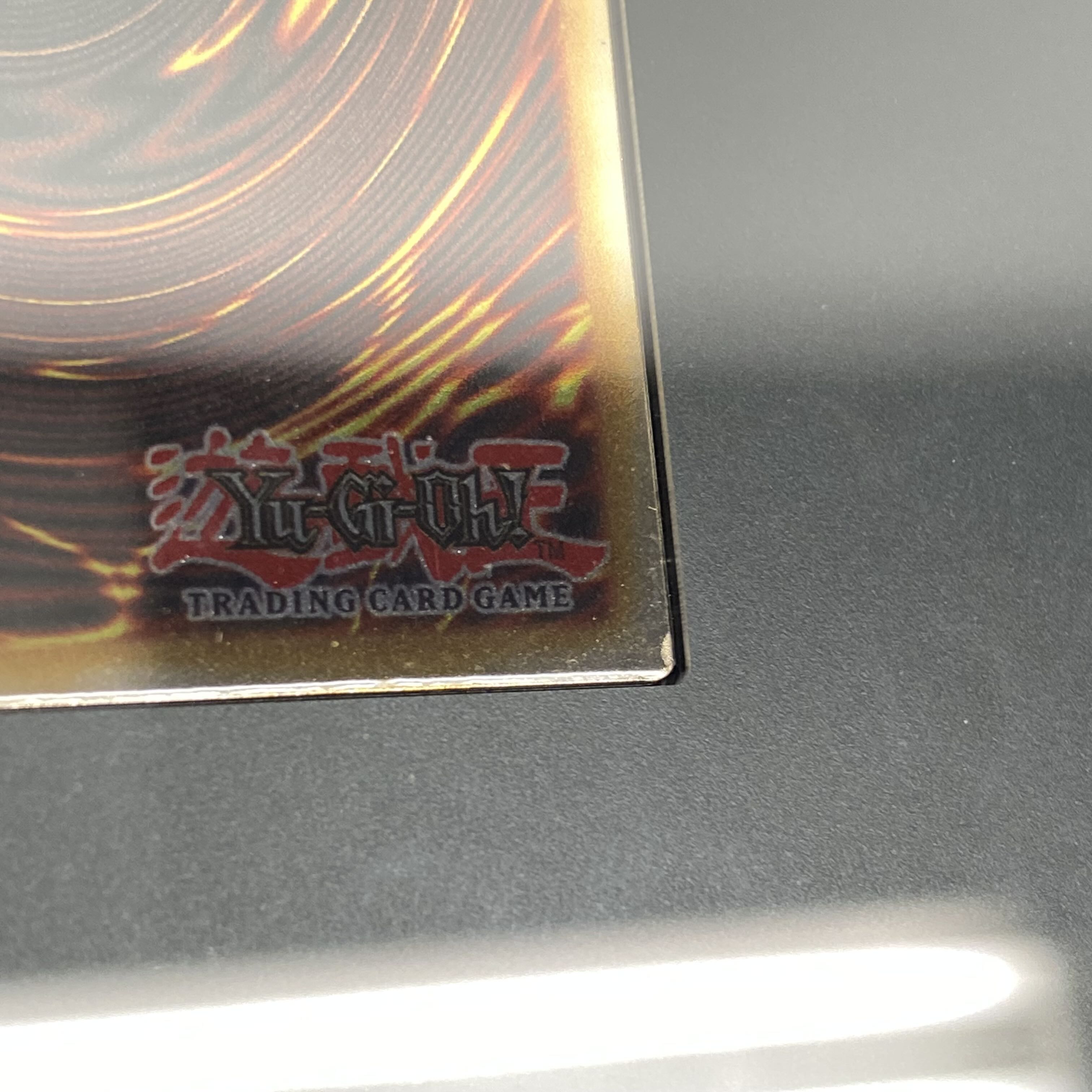 No,292EU Platinum Blue-Eyes White Dragon complete with accessories Platinum Blue-Eyes White Dragon