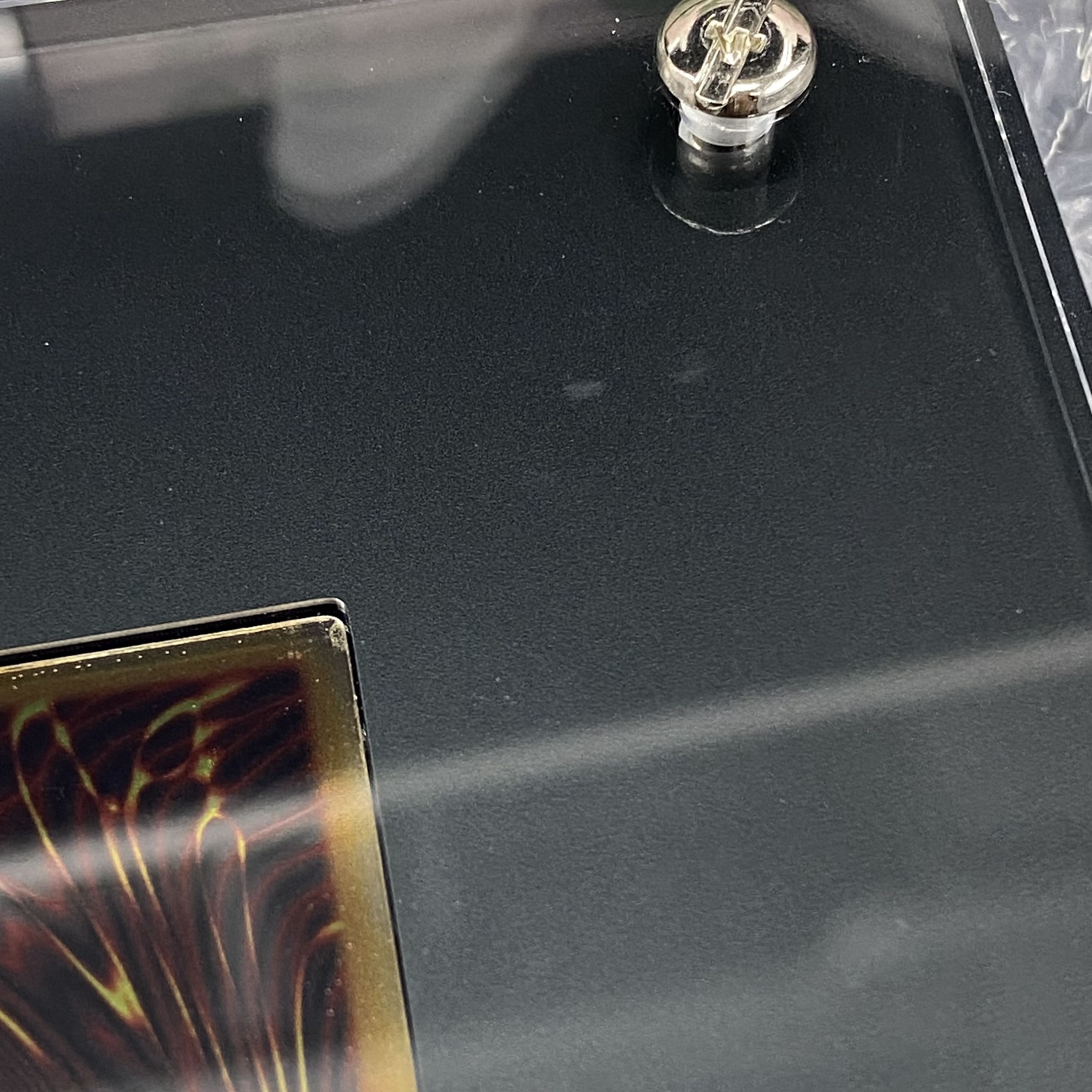 No,292EU Platinum Blue-Eyes White Dragon complete with accessories Platinum Blue-Eyes White Dragon