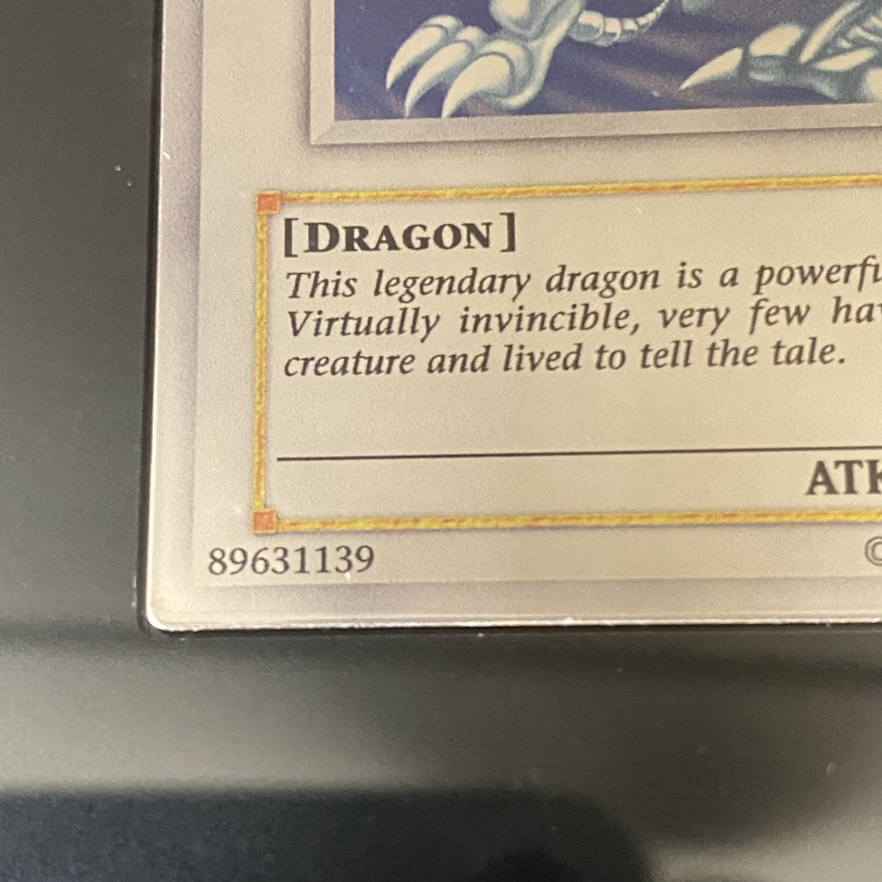 No,292EU Platinum Blue-Eyes White Dragon complete with accessories Platinum Blue-Eyes White Dragon