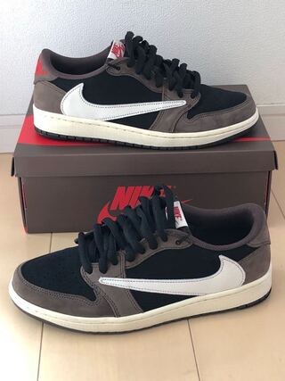 トラヴィス・スコット×ナイキ エアジョーダン1 ロー "ダークモカ" ダークモカ/ブラック CQ4277-001 26.5cm