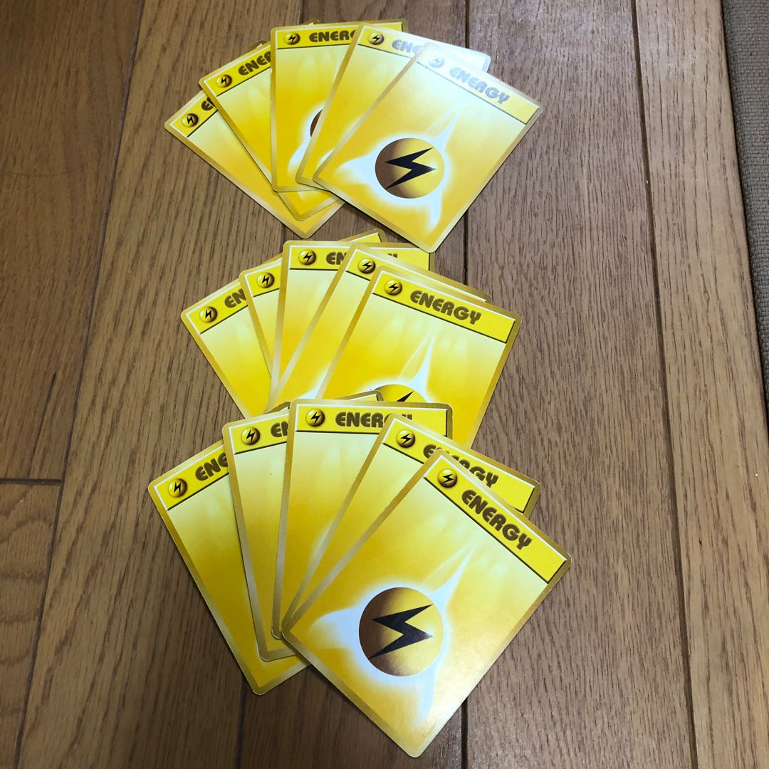 ポケモンカード旧裏　雷エネルギー