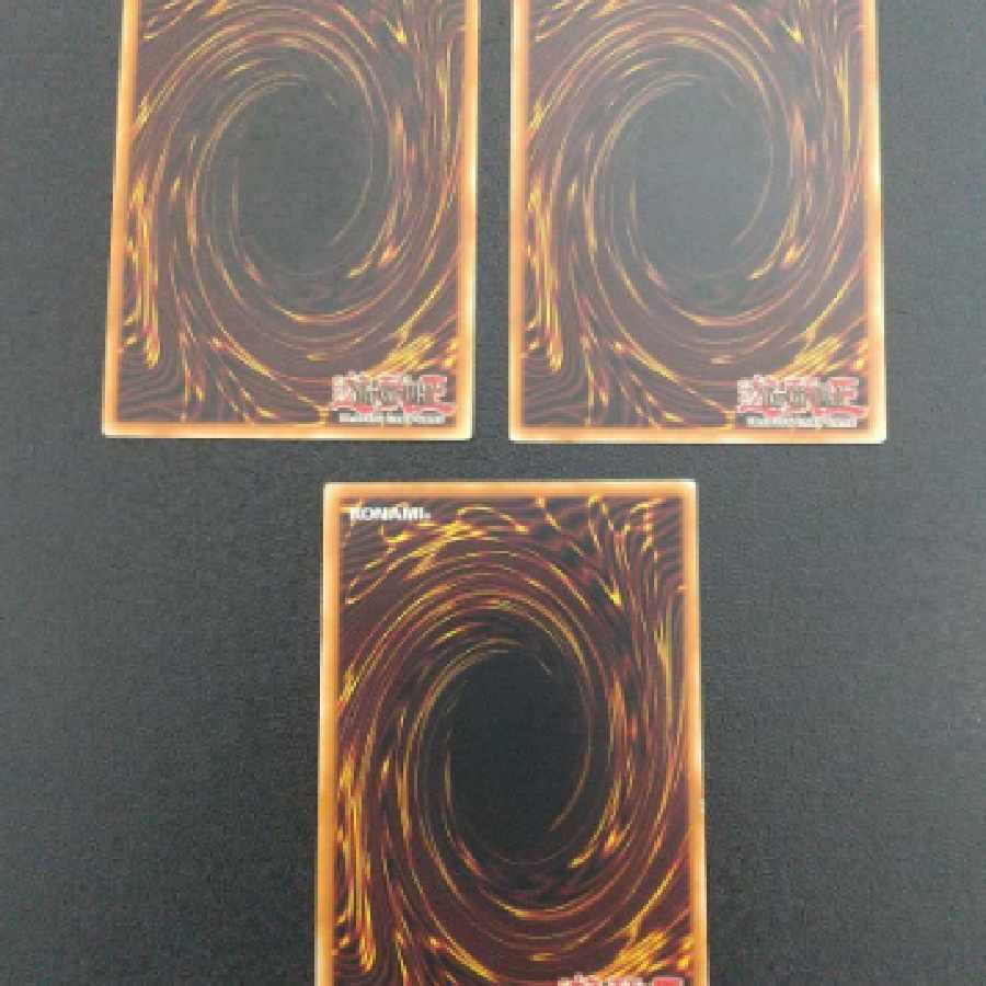 Yu-Gi-Oh! Umi Gai Ban Volcanic Rocket 1st Secret and other parts can be sold in bulk.