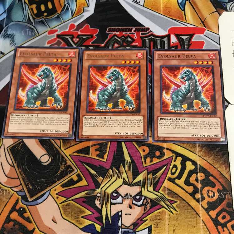 English Evolsaur Pelta PHSW 2 rare, set of 3 Tera.