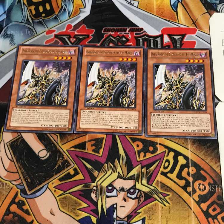 English Dark Blade the Captain of the Evil World ORCS 2 Rare Set of 3 Tera.