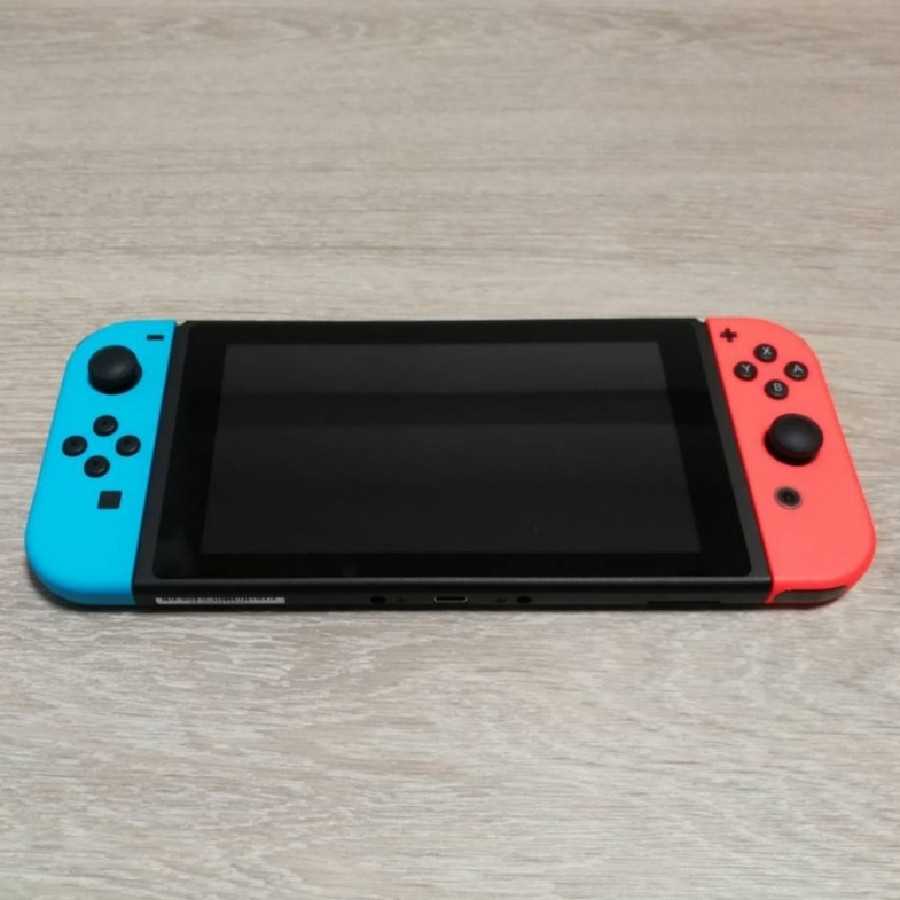 Nintendo Switch ネオンブルー/ネオンレッド本体