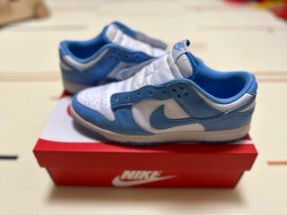 ナイキ ダンク ロー レトロ "ノースカロライナ" ホワイト/ユニバーシティ ブルーホワイト 27cm