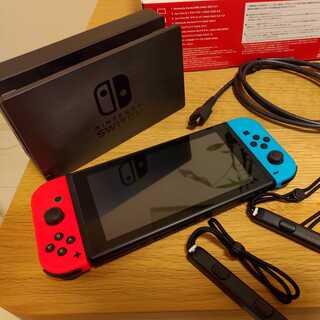 Nintendo Switch ネオンブルー/ネオンレッド