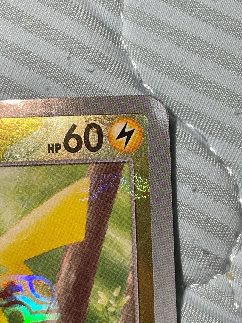 Pikachu (Master Ball pattern/mirror) C 025/165