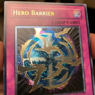 ヒーローバリア　アジア　レリーフ　超極美品