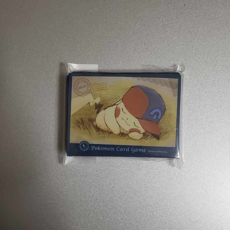 Used] 60 Pikachu sleeves wearing a hood.