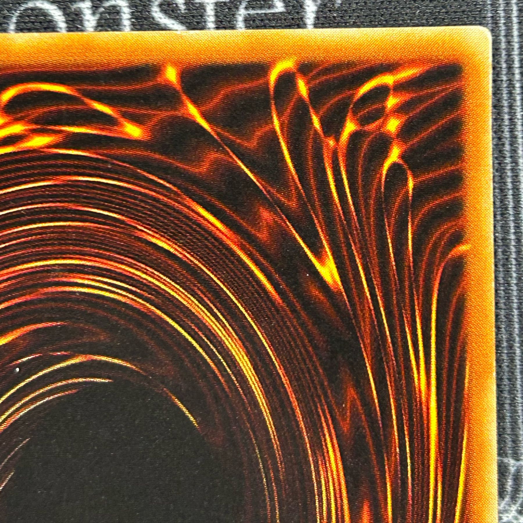 〔イタミ有〕ブラック・デーモンズ・ドラゴン ウルトラレアパラレル RB-18【37-1022-01M5】