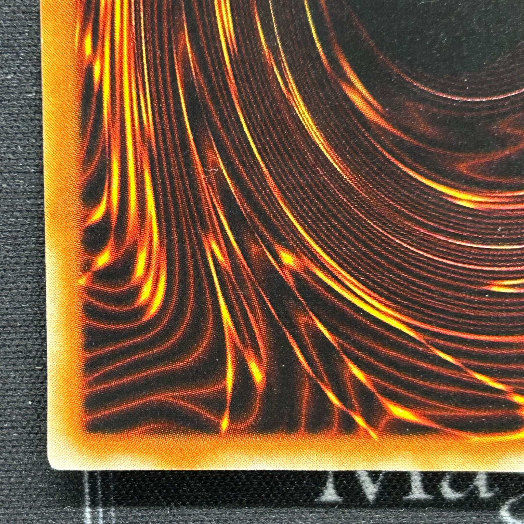 〔イタミ有〕ブラック・デーモンズ・ドラゴン ウルトラレアパラレル RB-18【37-1022-01M5】