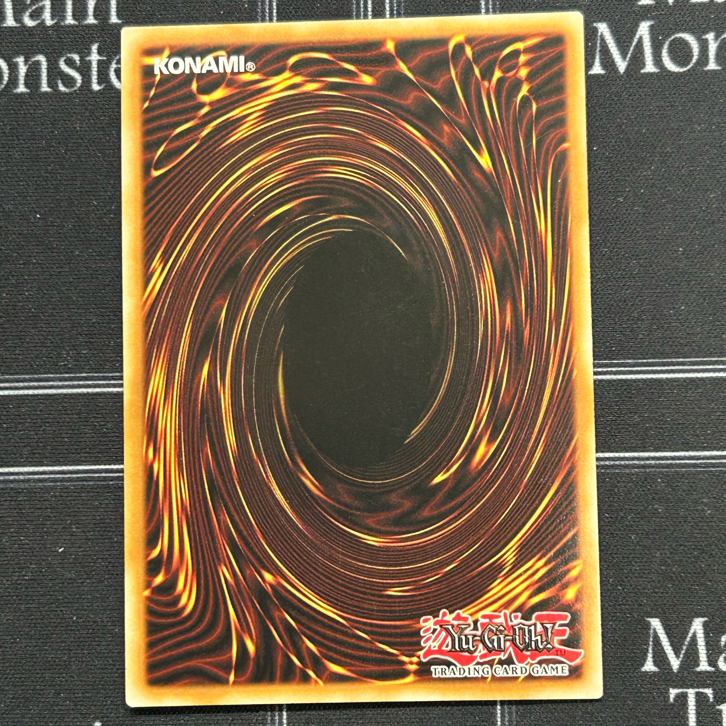 YU-GI-OH TCG Maxx "C" Gold Rare 1st PGL3-EN042 [37-1022-04M5].