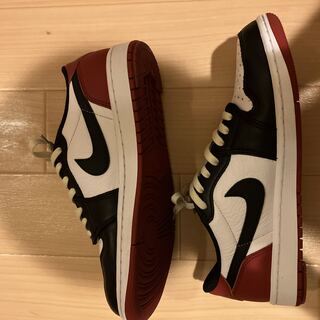 ナイキ エアジョーダン1 レトロ ロー OG "ブラックトゥ" ブラック/ホワイト/レッド 26cm