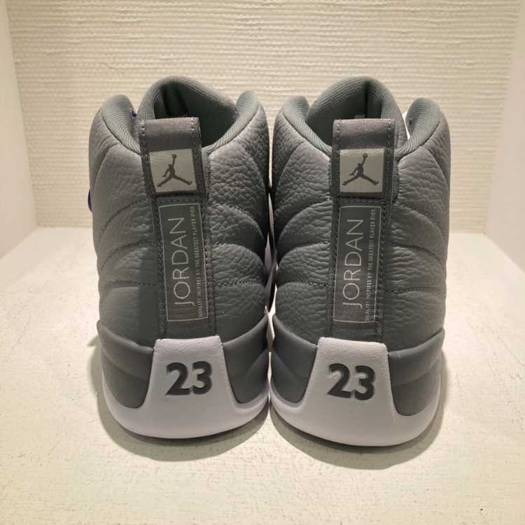 ナイキ エアジョーダン 12 レトロ "ステルス" ステルス/ホワイトクール グレー 28.5cm