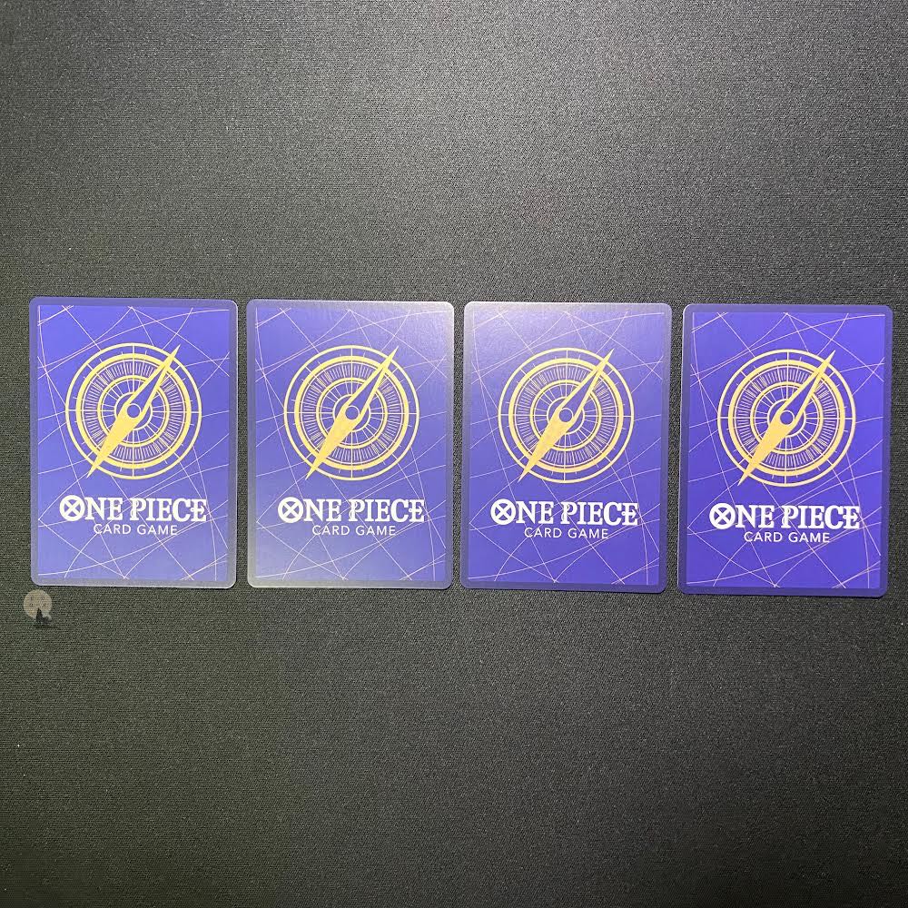 ROMANCE DAWN Queen R set of 4 (2 have initial scratches)