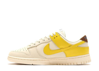 Nike Women's Dunk Low Lx "Banana" Coconut Milk/Vivid Sulphur Cacao Wow! 24cm