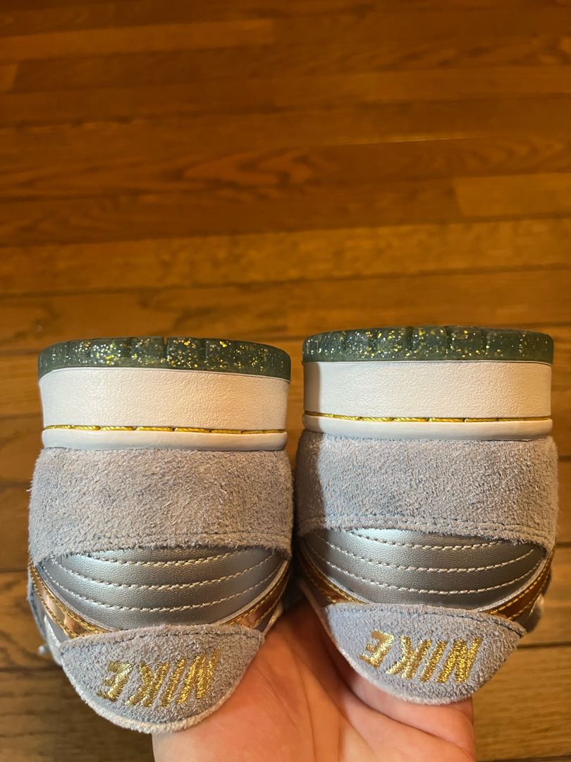 Sean Cliver x Nike SB Dunk Low "Holiday Special" White/Metalic Gold 28cm